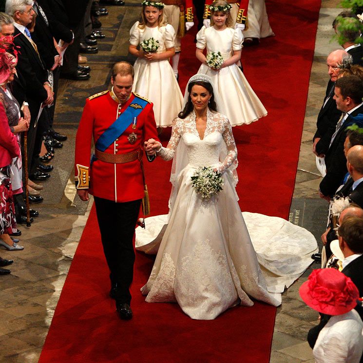 Kate Middleton's £250k wedding dress ...